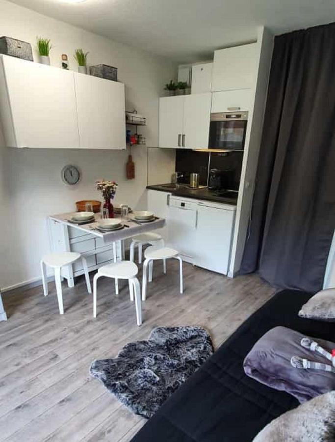 Studio 2 Alpes, Proche Lac Buissonniere, Menage Inclus, Balcon, Parking Ле дез Альп Экстерьер фото