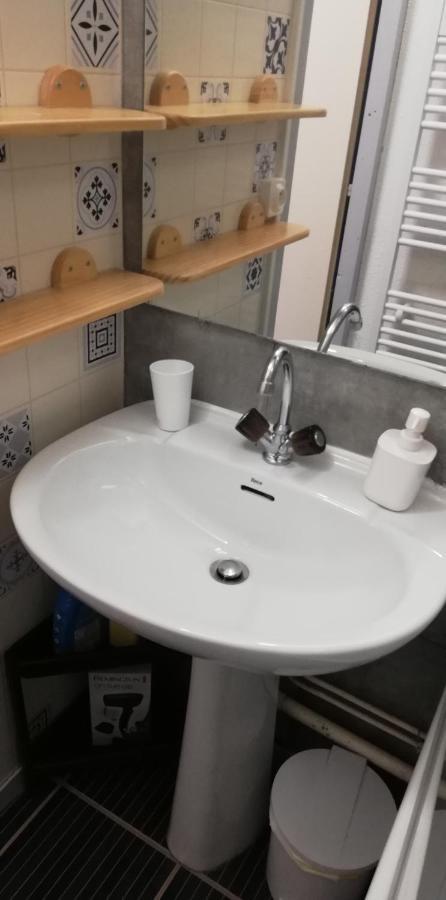 Studio 2 Alpes, Proche Lac Buissonniere, Menage Inclus, Balcon, Parking Ле дез Альп Экстерьер фото