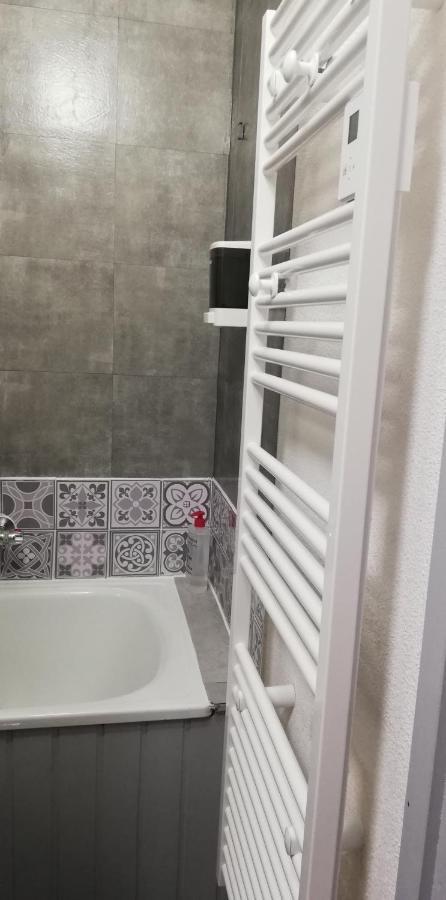 Studio 2 Alpes, Proche Lac Buissonniere, Menage Inclus, Balcon, Parking Ле дез Альп Экстерьер фото