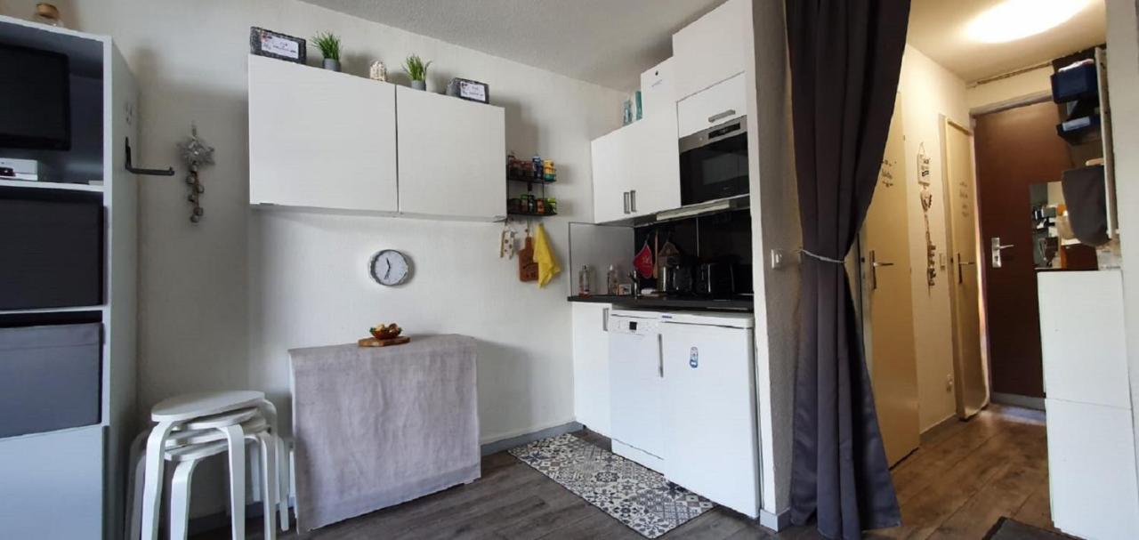 Studio 2 Alpes, Proche Lac Buissonniere, Menage Inclus, Balcon, Parking Ле дез Альп Экстерьер фото