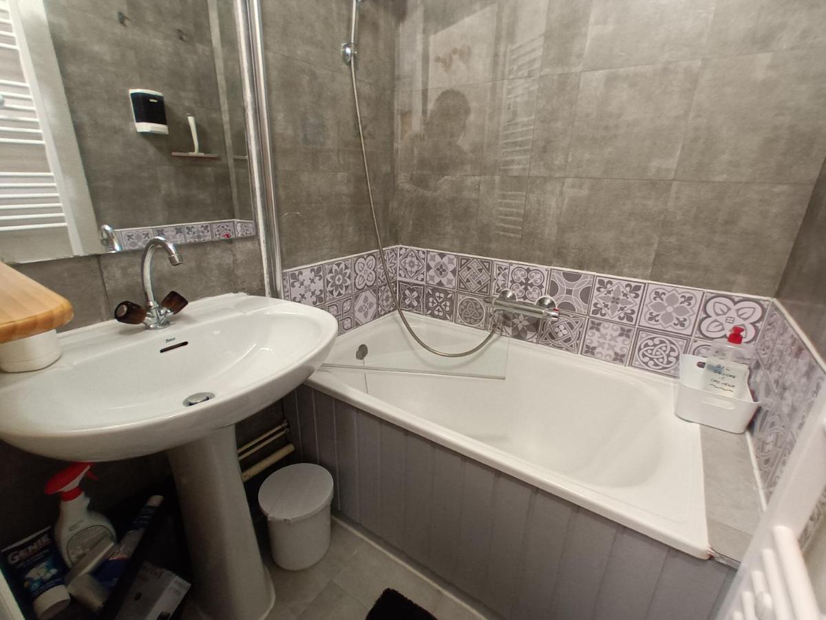 Studio 2 Alpes, Proche Lac Buissonniere, Menage Inclus, Balcon, Parking Ле дез Альп Экстерьер фото